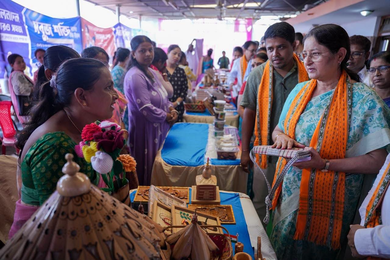 Union Minister for Women and Child Development Lauds Self-Help Groups in Tripura