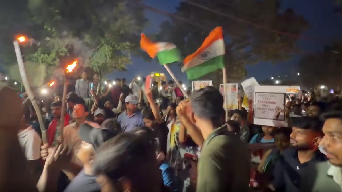 Jharkhand: Student protests demanding a CBI probe into alleged irregularities in JPSC and JSSC examinations entered their 10th day today.
