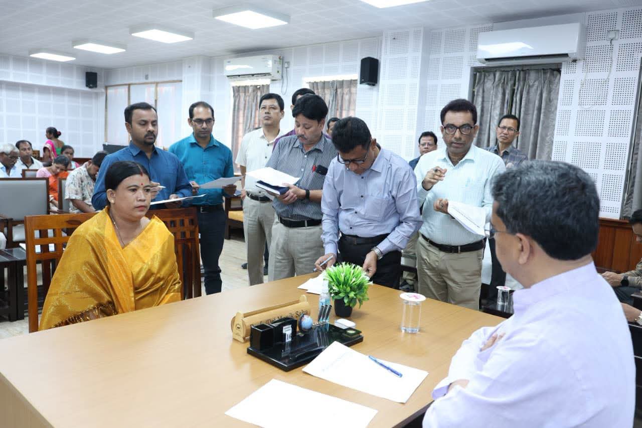 Chief Minister assured Ujjwala Biswas (Sarkar) of her daughter’s treatment through tele-medicine