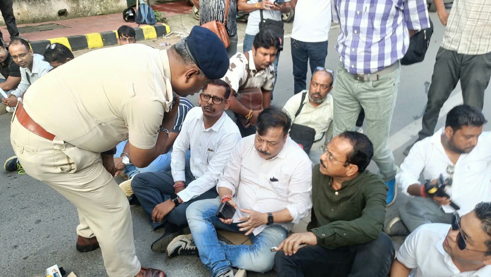 Journalists Stage Protest in Agartala, Warn of Fresh Agitation if Culprits Are Not Arrested Within 48 Hours